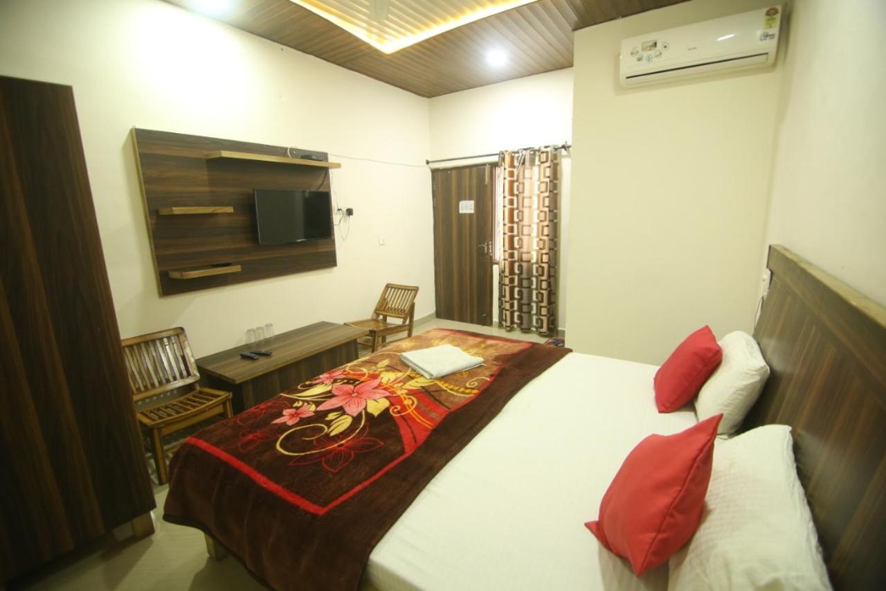 Hotel Amron45 Chandīgarh 외부 사진